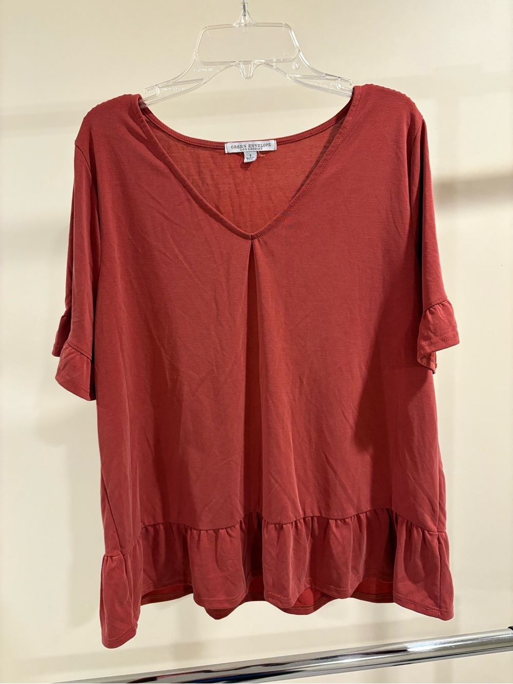 Green Envelope Brick Red V-Neck Ruffle Hem Tunic
